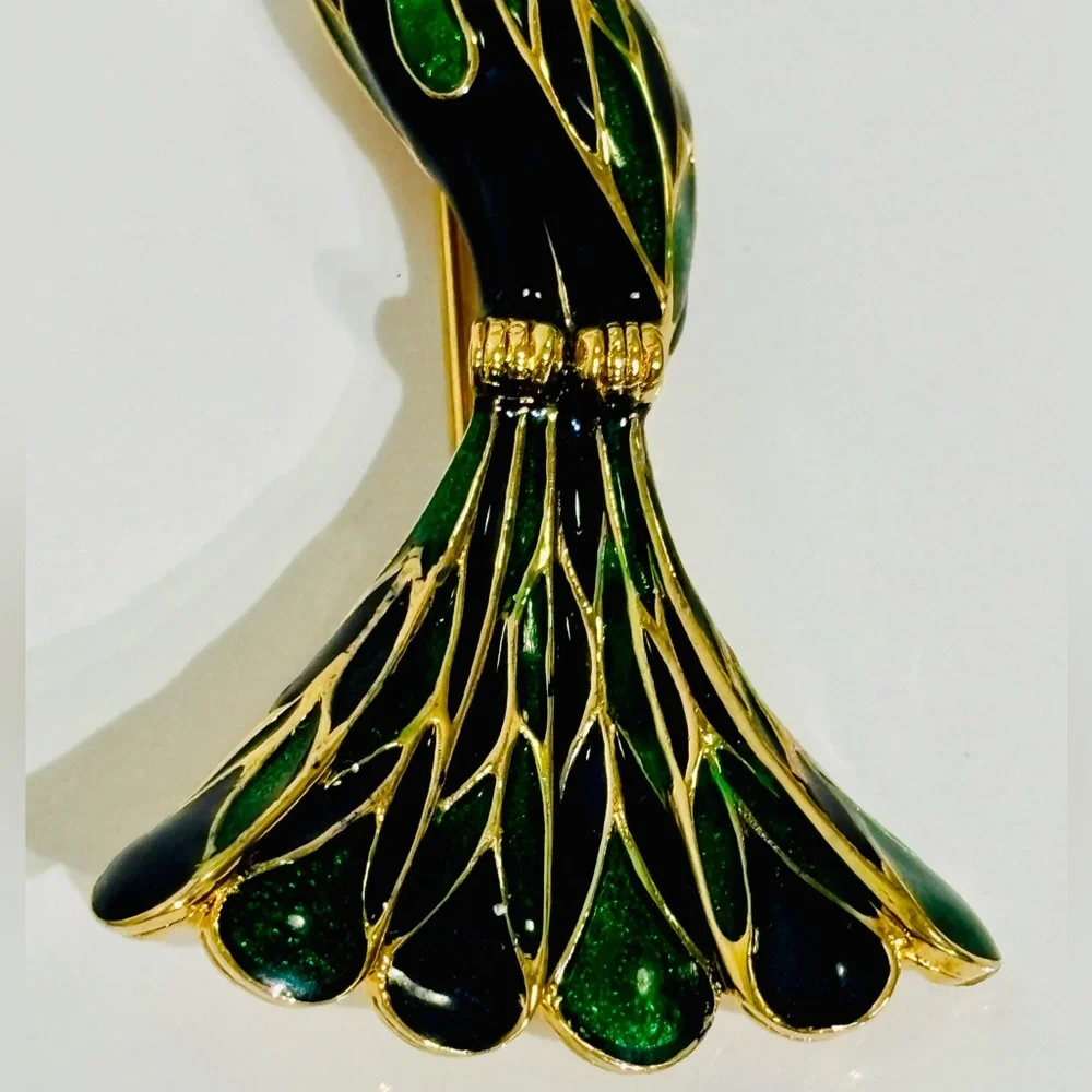 Vintage Rare D”Orlan Enamel Peacock Gold tone Brooch - Picture 4 of 10